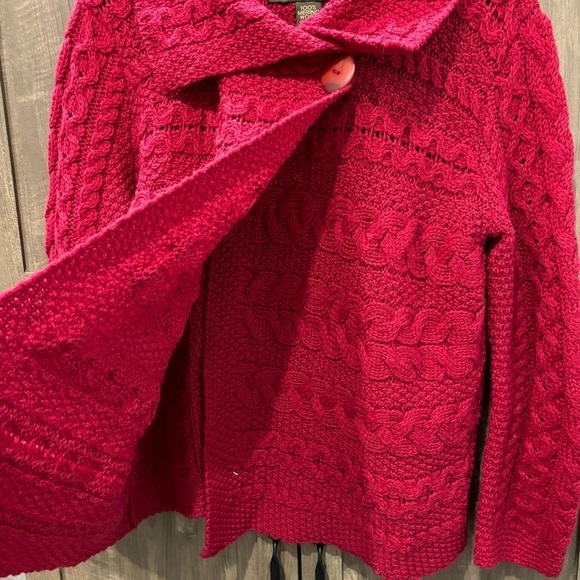 Inis Craft Large Cardigan Merino Wool Sweater One Button Cable Knit Red - Picture 10 of 12